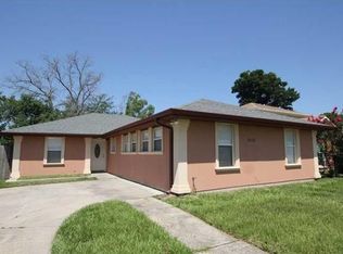 7520 Crestmont Rd, New Orleans, LA 70126