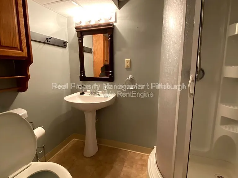 1808 Pioneer Ave — Photo 14