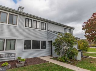 409 Independence Dr, Harleysville, PA 19438