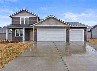 719 E 5th St, Deer Park, WA 99006