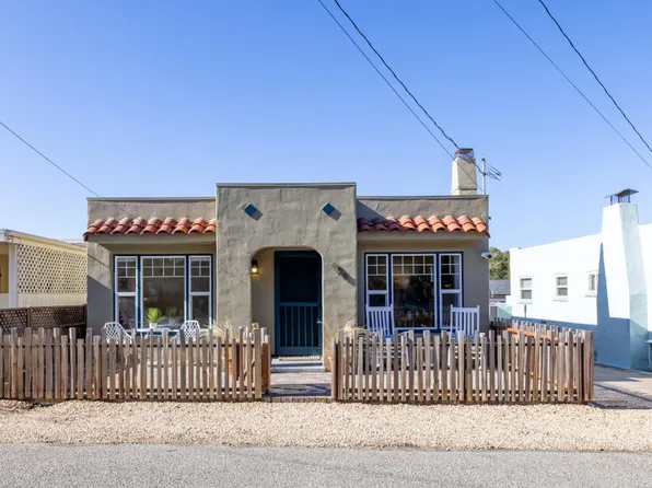 908 Ruth Ct, Pacific Grove, CA 93950