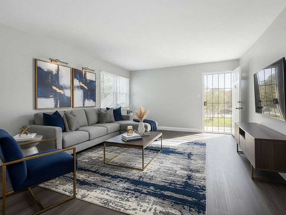 1st image of 445 W 15th St APT 8