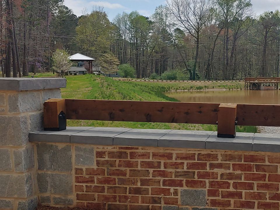 2nd image of 1045 Baldwin Dr