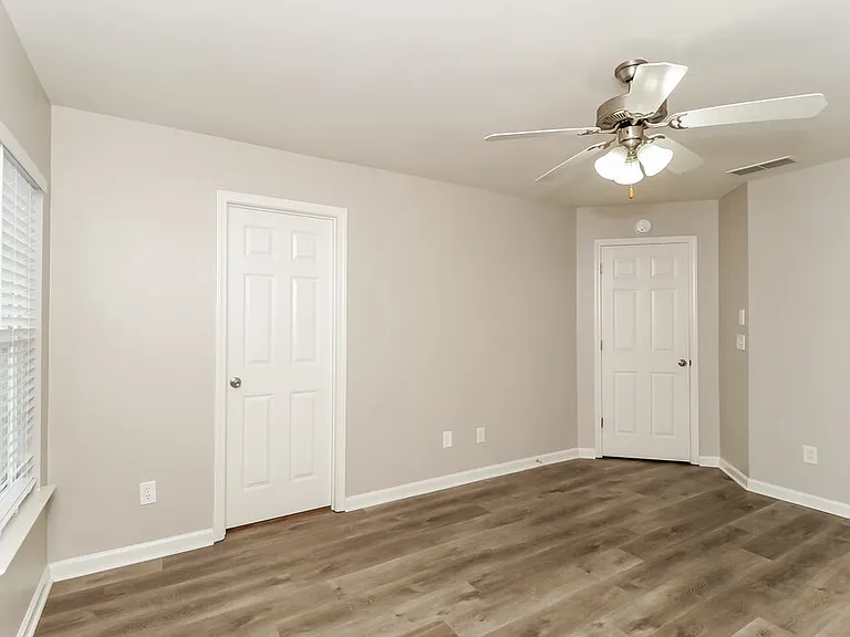 254 Highland Falls Blvd — Photo 11