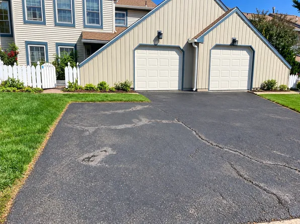 1731 McNelis Dr, Southampton, PA 18966