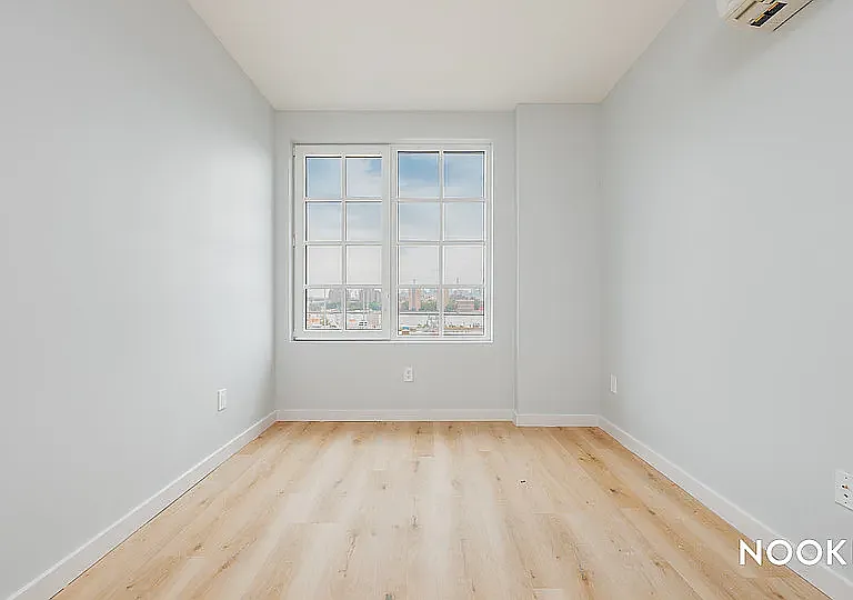 68 Gold St #5P — Photo 10