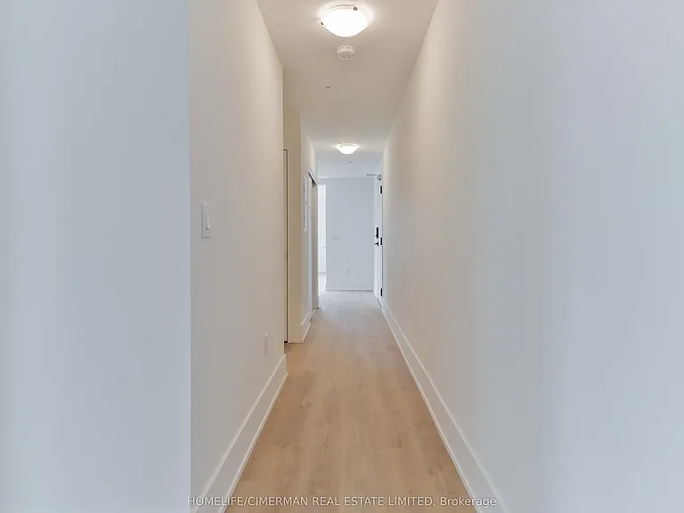 206 King St W #Penthouse 1 — Photo 40