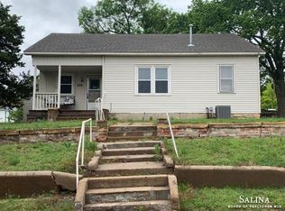 525 E 3rd St, Ellsworth, KS 67439