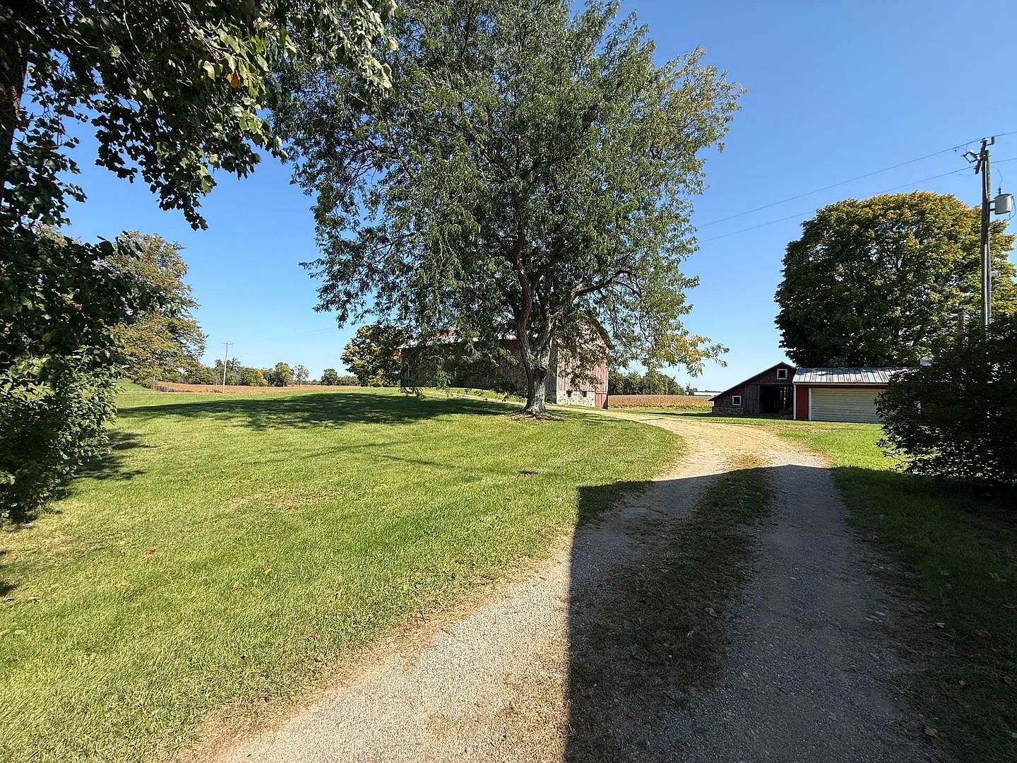 Unique Centennial Farmhouse in Liberty Township — Photo 4