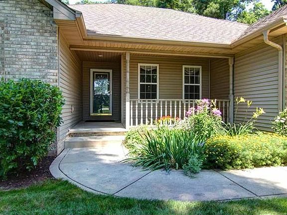 2nd image of 413 Shadeland Dr