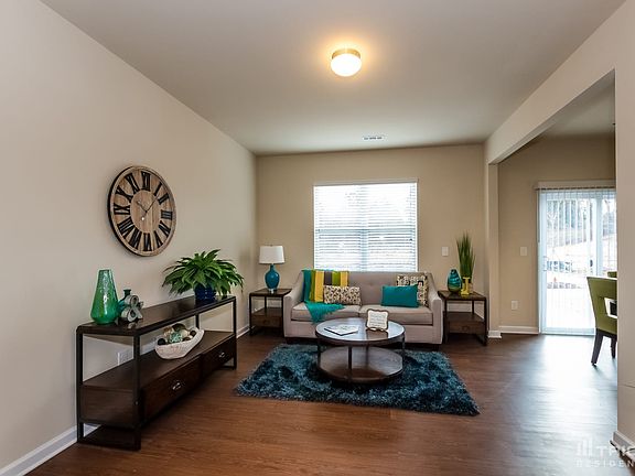 4th image of 2050 Aragon Ln