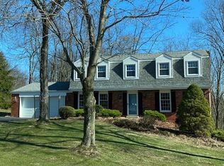 416 Ridge Rd, Zelienople, PA 16063