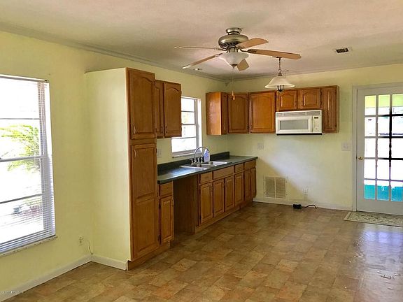 5th image of 6118 Kingsley Lake Dr