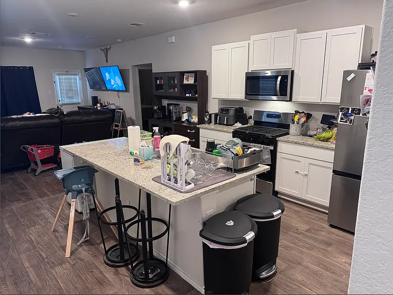 Open floor plan from entrance hallway