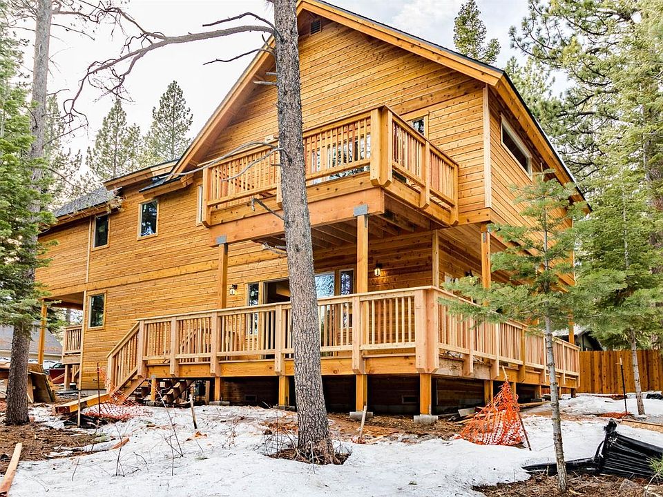 1st image of 831 Patricia Ln