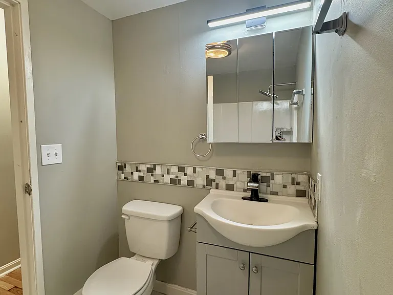 55 Highland St #3 — Photo 7