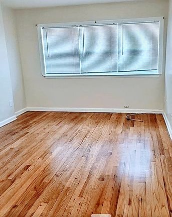 4th image of 838 E 218th St #3