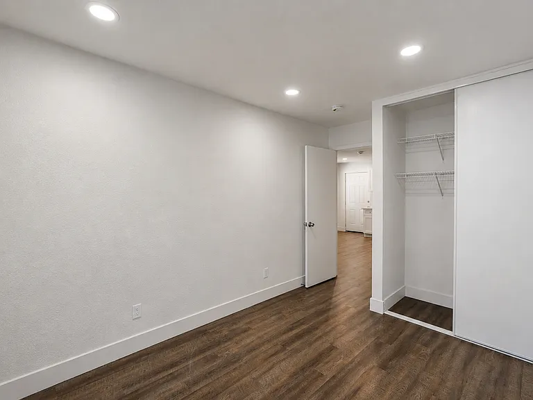 8840 San Vicente Ave — Photo 14