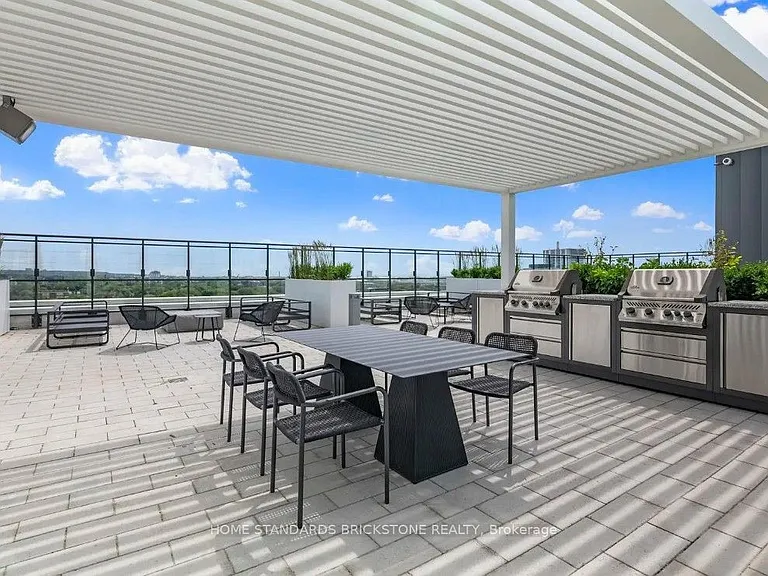 95 Oneida Cres #810 — Photo 22