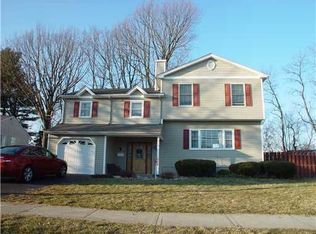 16 Ridgeview Rd, Jamesburg, NJ 08831