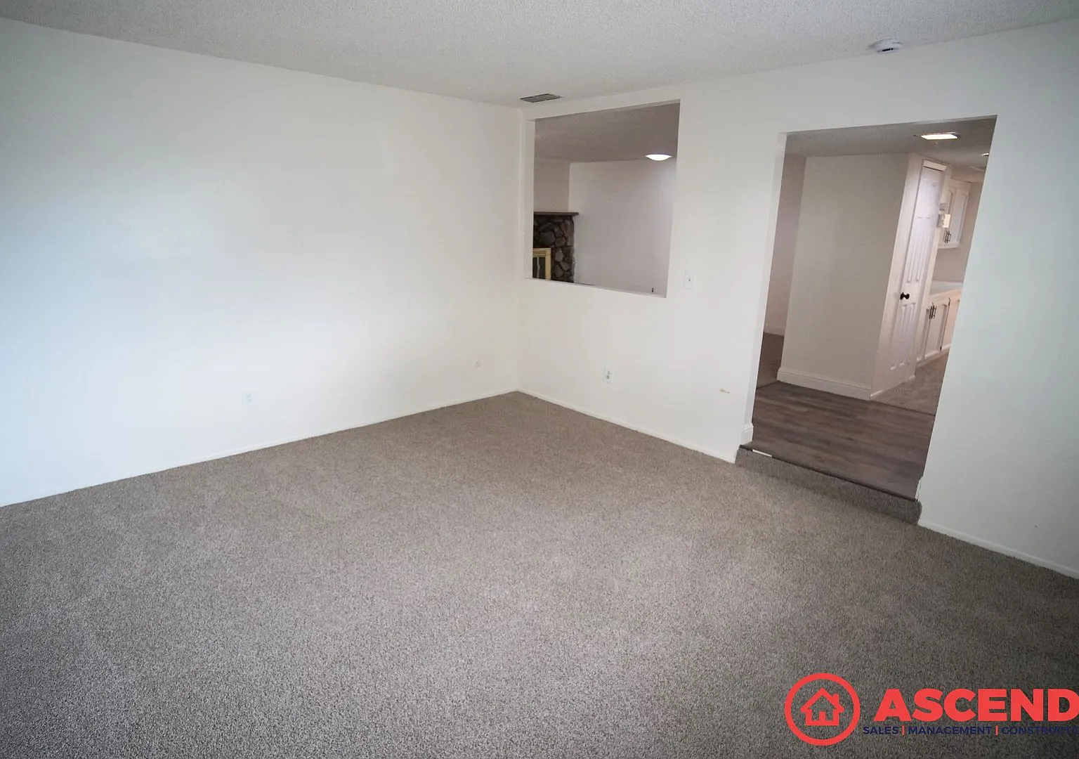 Beautiful Home in Southwest Bakersfield — Photo 3