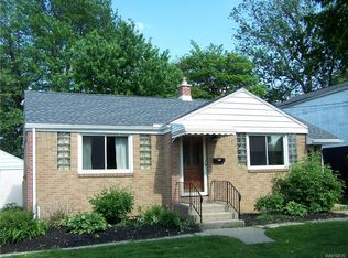 12 4th Ave, Lancaster, NY 14086