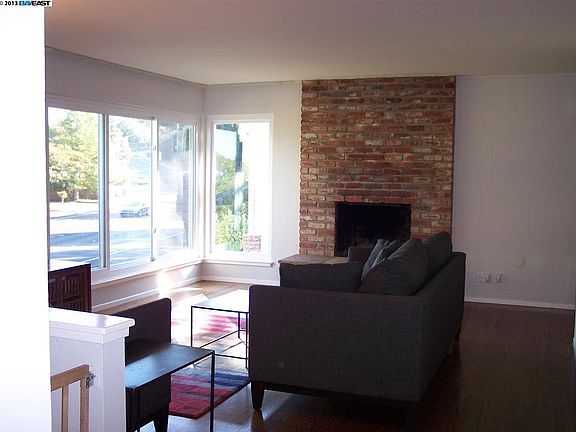 3rd image of 3618 Farm Hill Blvd