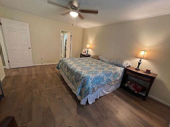 4th image of 613 Royal Oak Dr