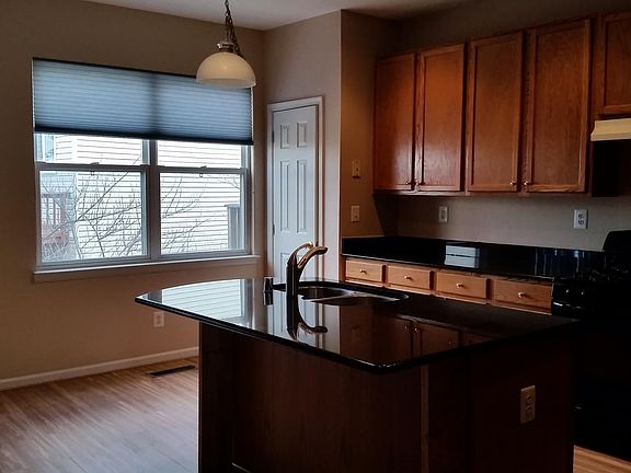 2nd image of 2509 James Madison Cir