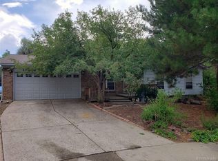 10346 W Lambuth Pl, Lakewood, CO 80235