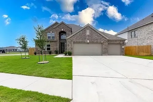 20809 Pinewalk Dr Photo 1