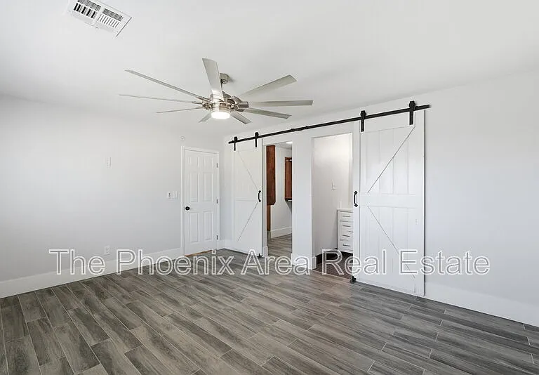 447 E Carson Dr — Photo 23