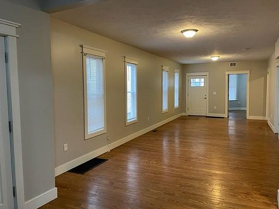 4th image of 1008 Alpine Ave NW #1