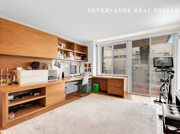 220 East 65th Street image 11 of 23