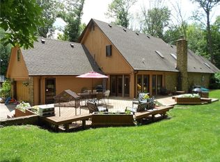 8171 Timberwood Dr, Plainfield, IN 46168