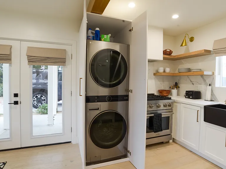 1114 Buena Vista Way #A — Photo 10