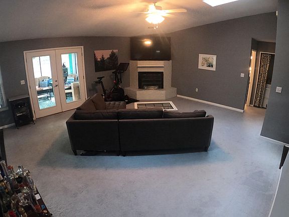 4th image of 4195 Blue Bonnet Ct
