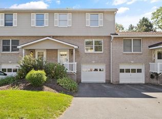 6371 Sterling Cir, Victor, NY 14564