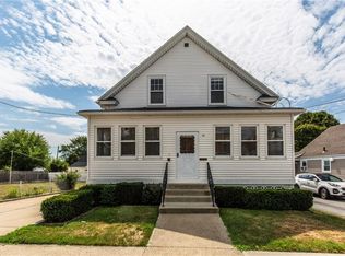 56 Old Oak Ave, Cranston, RI 02920