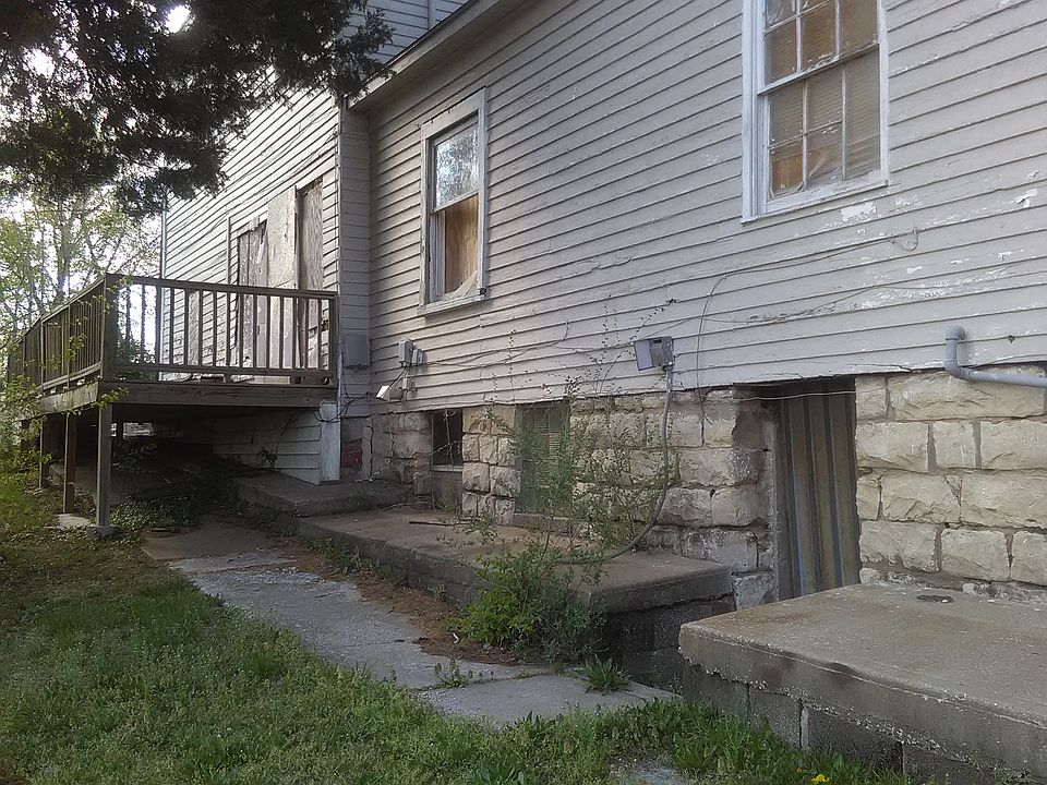 1st image of 234 S Mill St