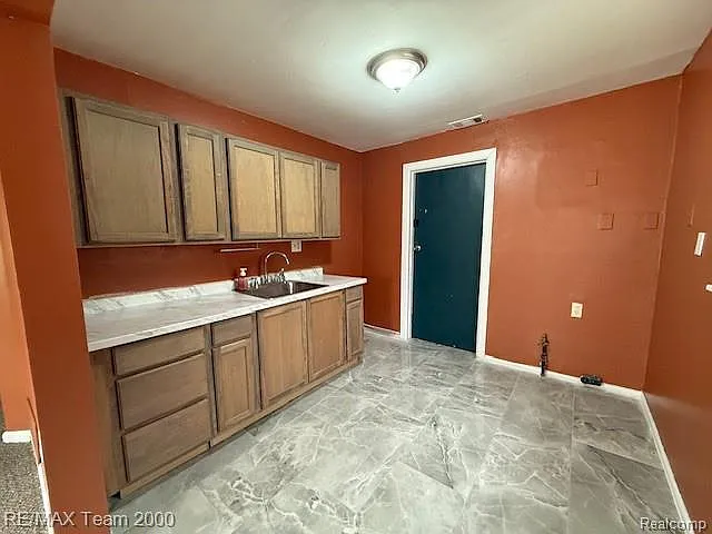 26174 Kitch St — Photo 5