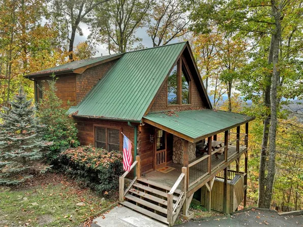 125 Joanna Ct, Morganton, GA 30560