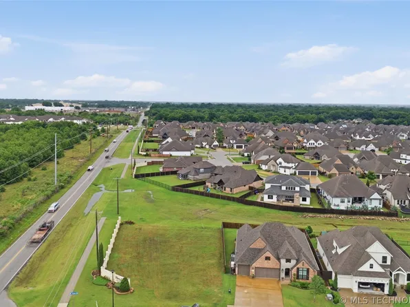 6501 S Joshua Ave, Broken Arrow, OK 74011