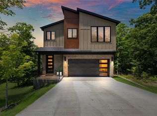 30 Cromer Dr, Bella Vista, AR 72715