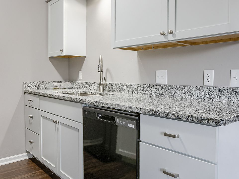1st image of 8005 S 48th Ave #4