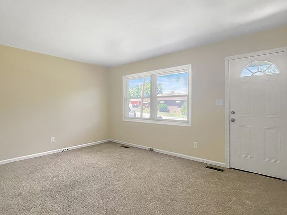 2nd image of 104 Richard St