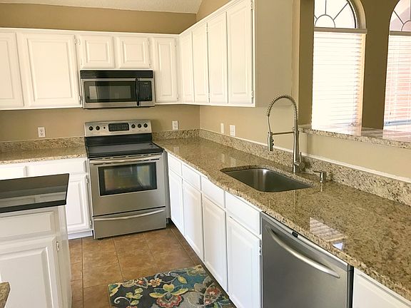 2nd image of 2301 Willowood Ln
