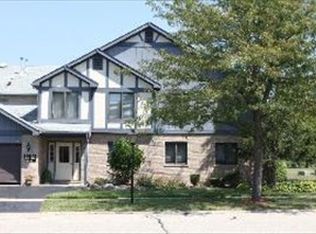 2604 Harbor Dr, Joliet, IL 60431