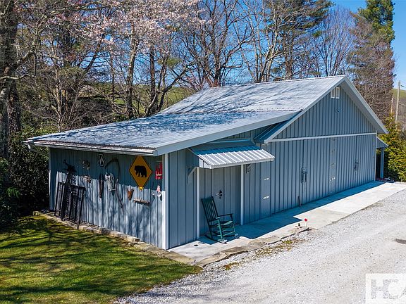 5th image of 657 Fowler Road