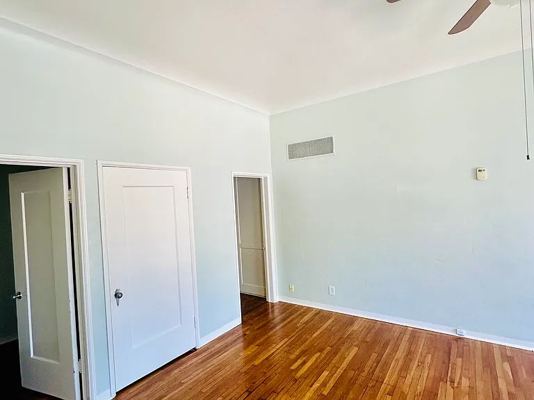 317 N 3rd St — Photo 5